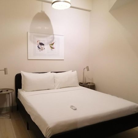 Uptown Parksuites Apartments Tower 2 Bgc By Ph Staycation Manila Ngoại thất bức ảnh