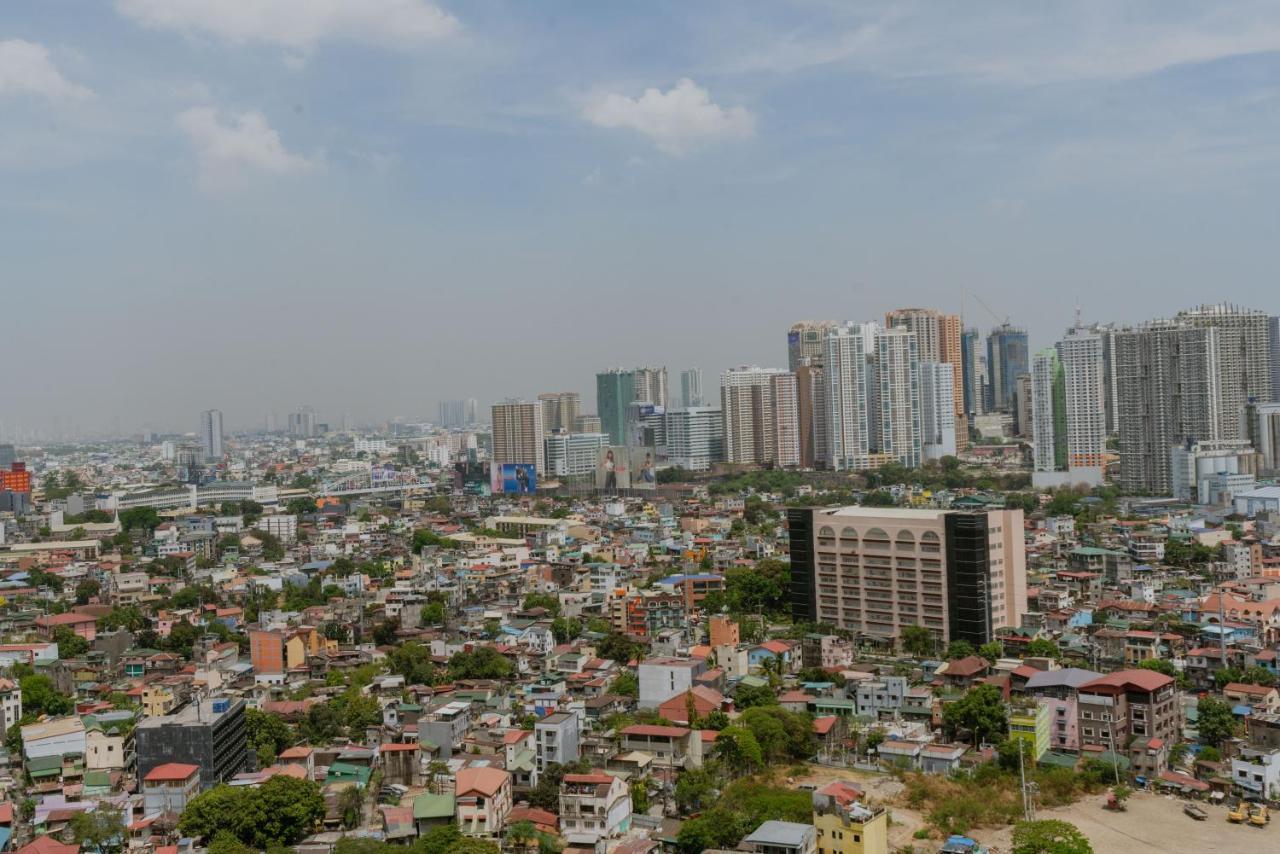 Uptown Parksuites Apartments Tower 2 Bgc By Ph Staycation Manila Ngoại thất bức ảnh