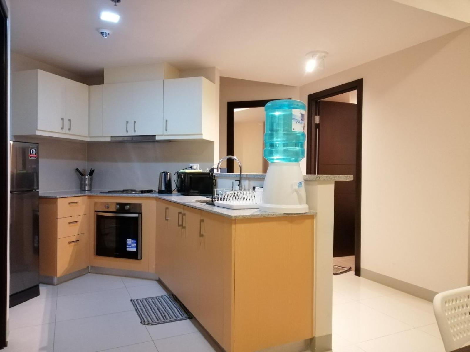 Uptown Parksuites Apartments Tower 2 Bgc By Ph Staycation Manila Ngoại thất bức ảnh