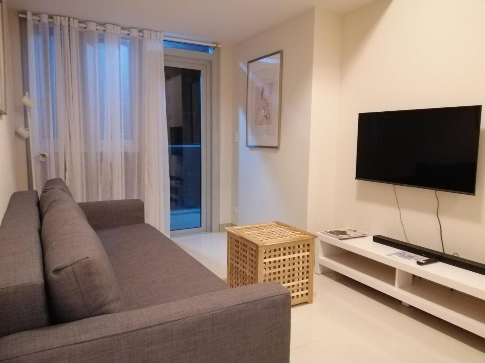 Uptown Parksuites Apartments Tower 2 Bgc By Ph Staycation Manila Ngoại thất bức ảnh