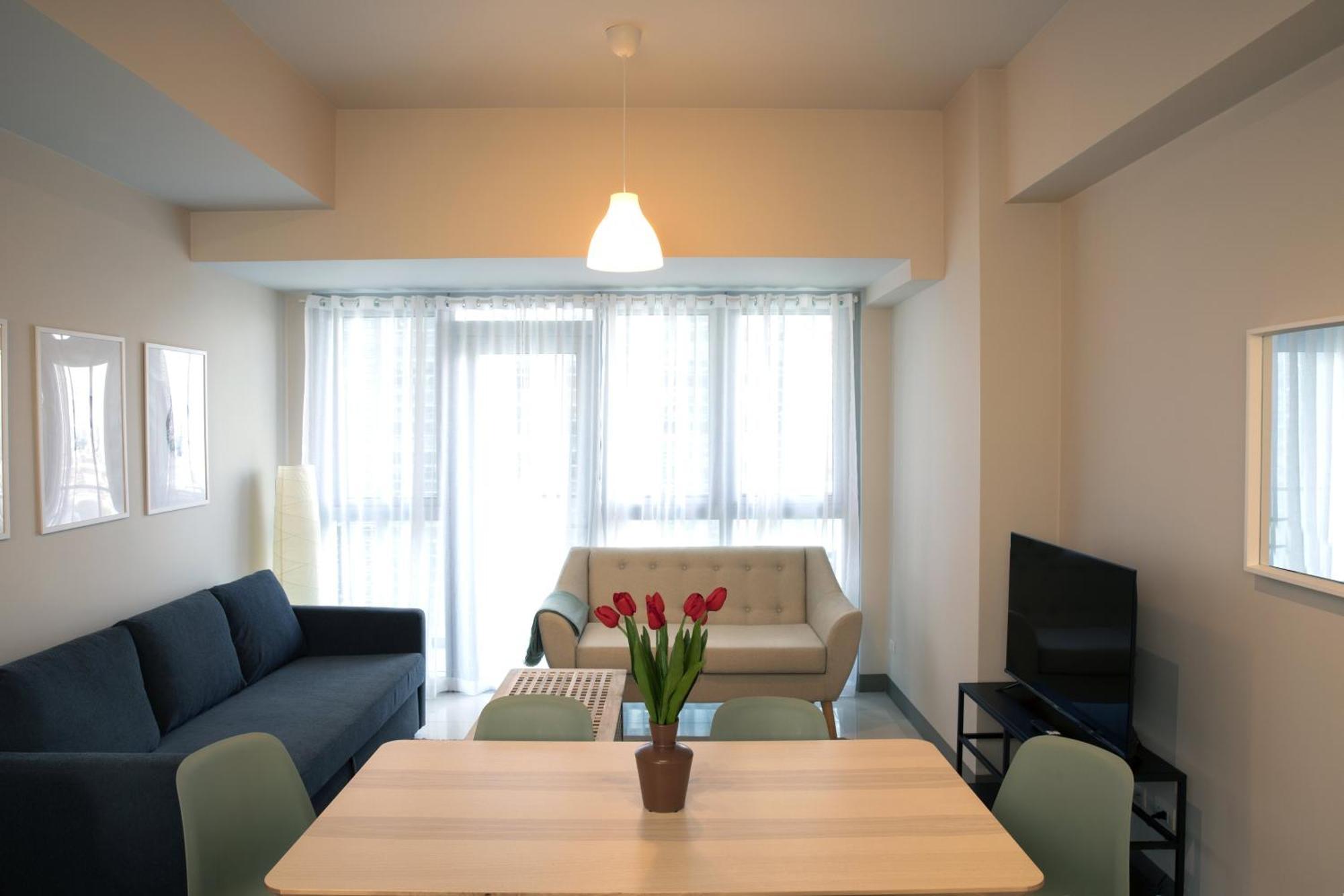 Uptown Parksuites Apartments Tower 2 Bgc By Ph Staycation Manila Ngoại thất bức ảnh