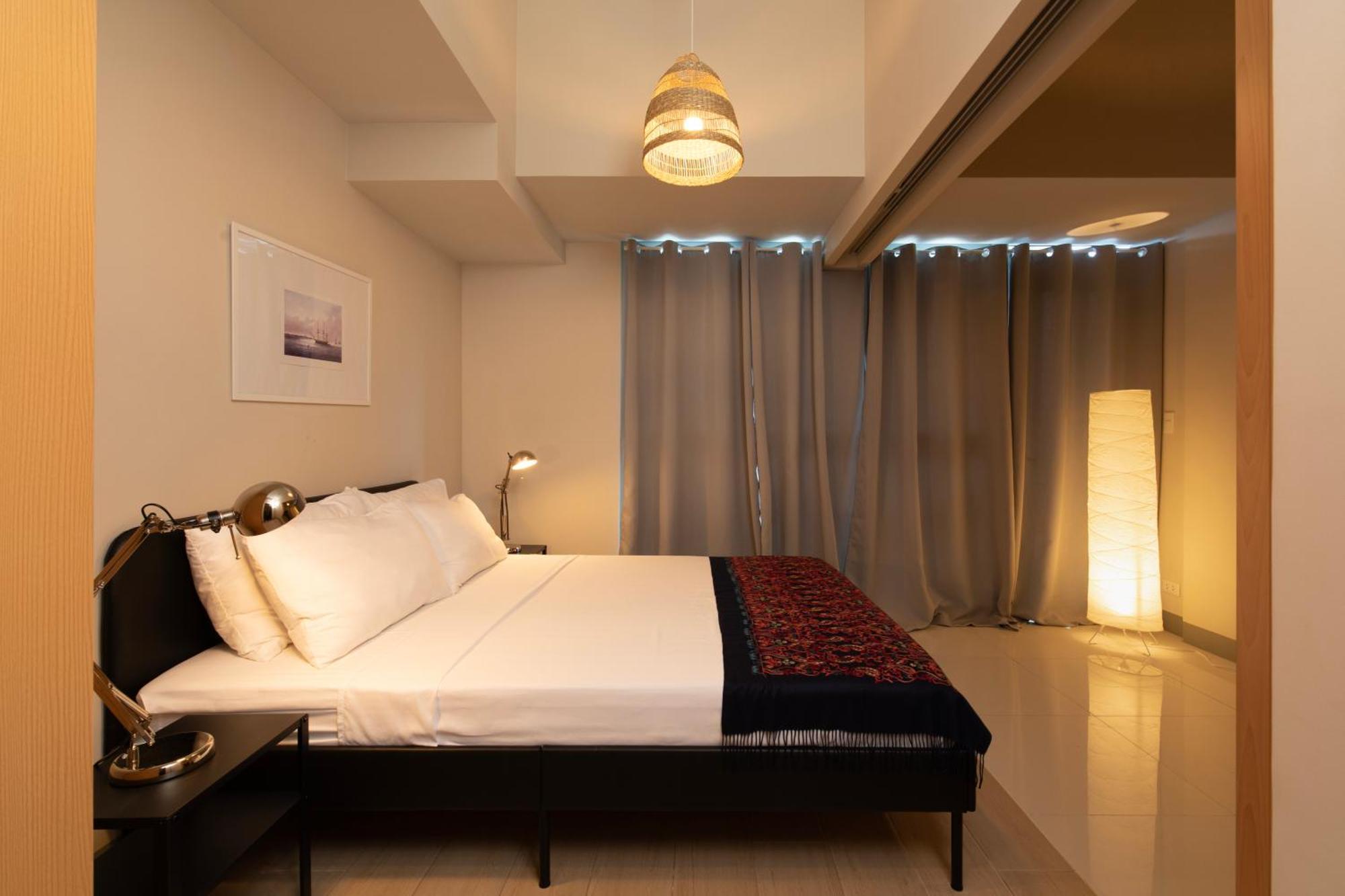 Uptown Parksuites Apartments Tower 2 Bgc By Ph Staycation Manila Ngoại thất bức ảnh