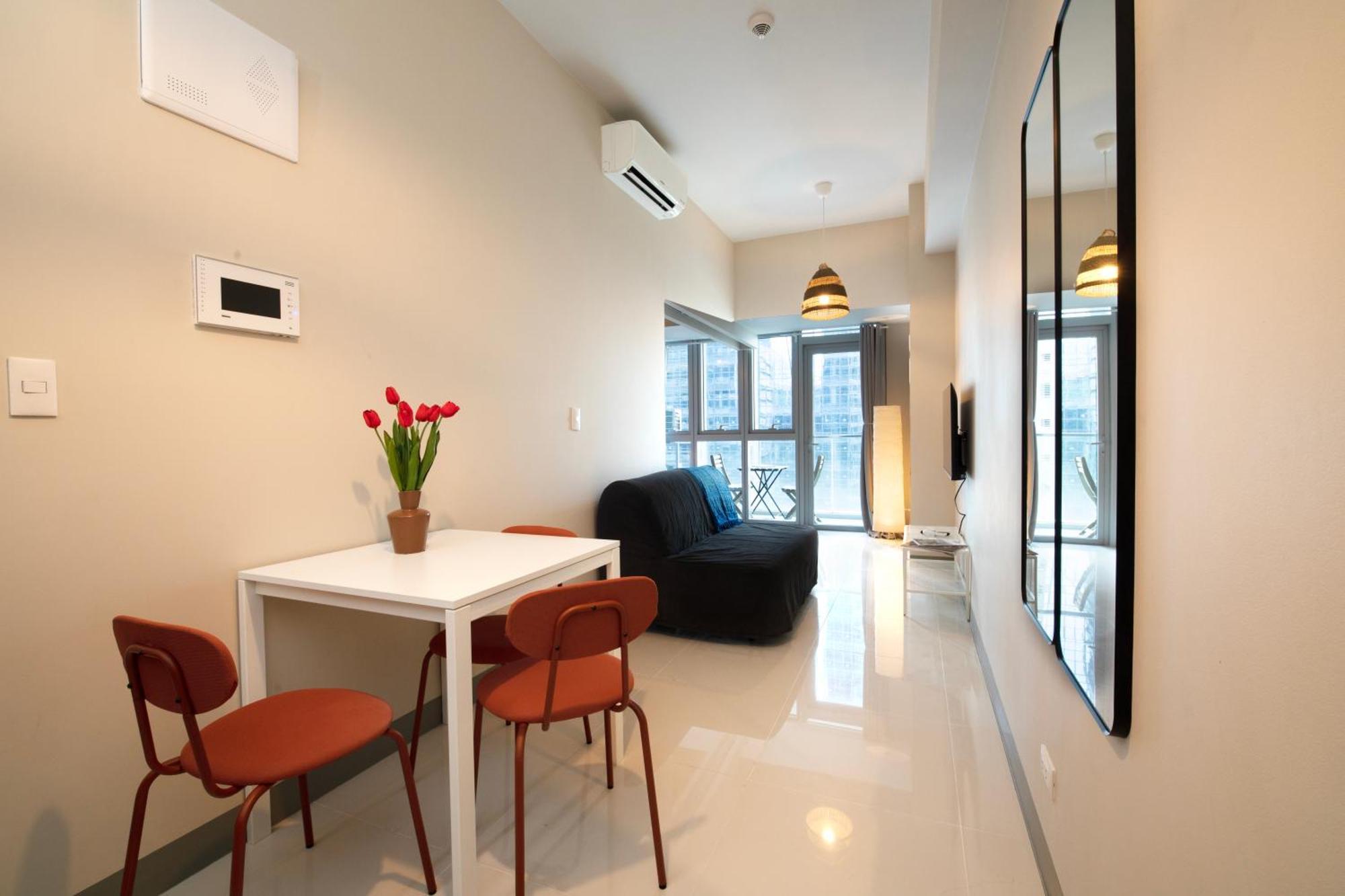 Uptown Parksuites Apartments Tower 2 Bgc By Ph Staycation Manila Ngoại thất bức ảnh