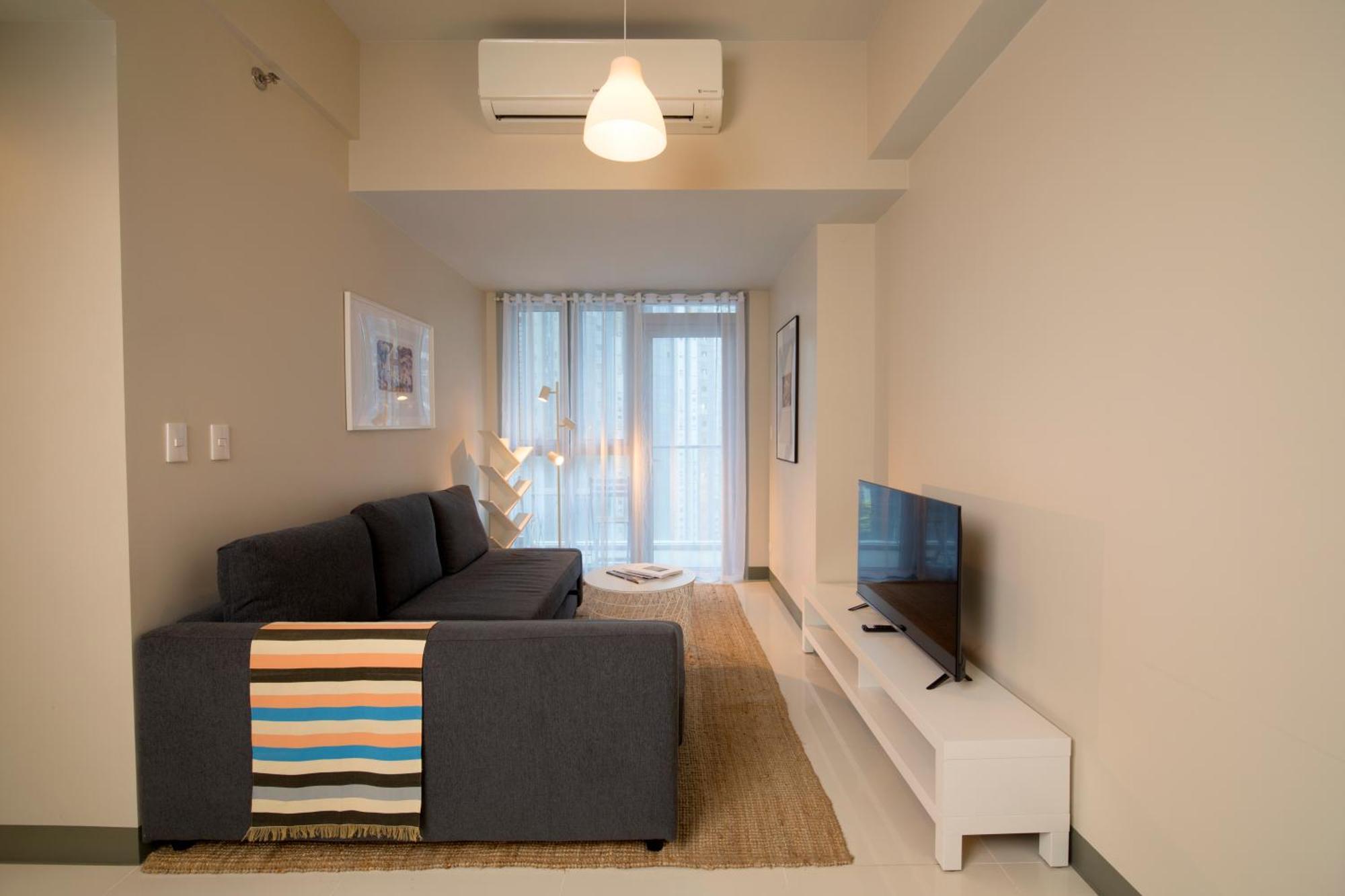 Uptown Parksuites Apartments Tower 2 Bgc By Ph Staycation Manila Ngoại thất bức ảnh