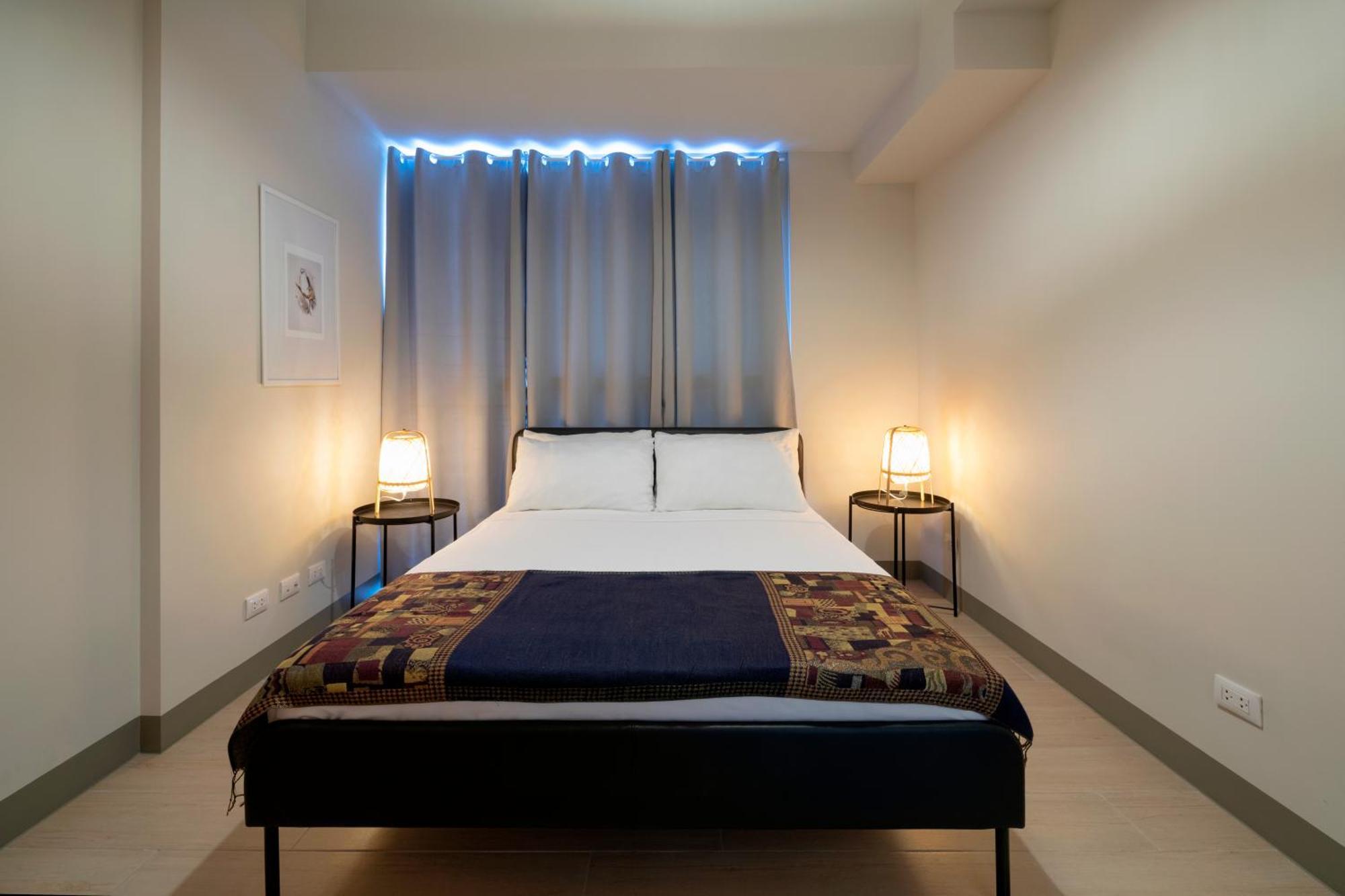 Uptown Parksuites Apartments Tower 2 Bgc By Ph Staycation Manila Ngoại thất bức ảnh