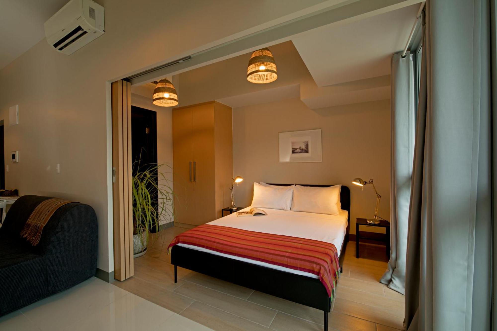 Uptown Parksuites Apartments Tower 2 Bgc By Ph Staycation Manila Ngoại thất bức ảnh