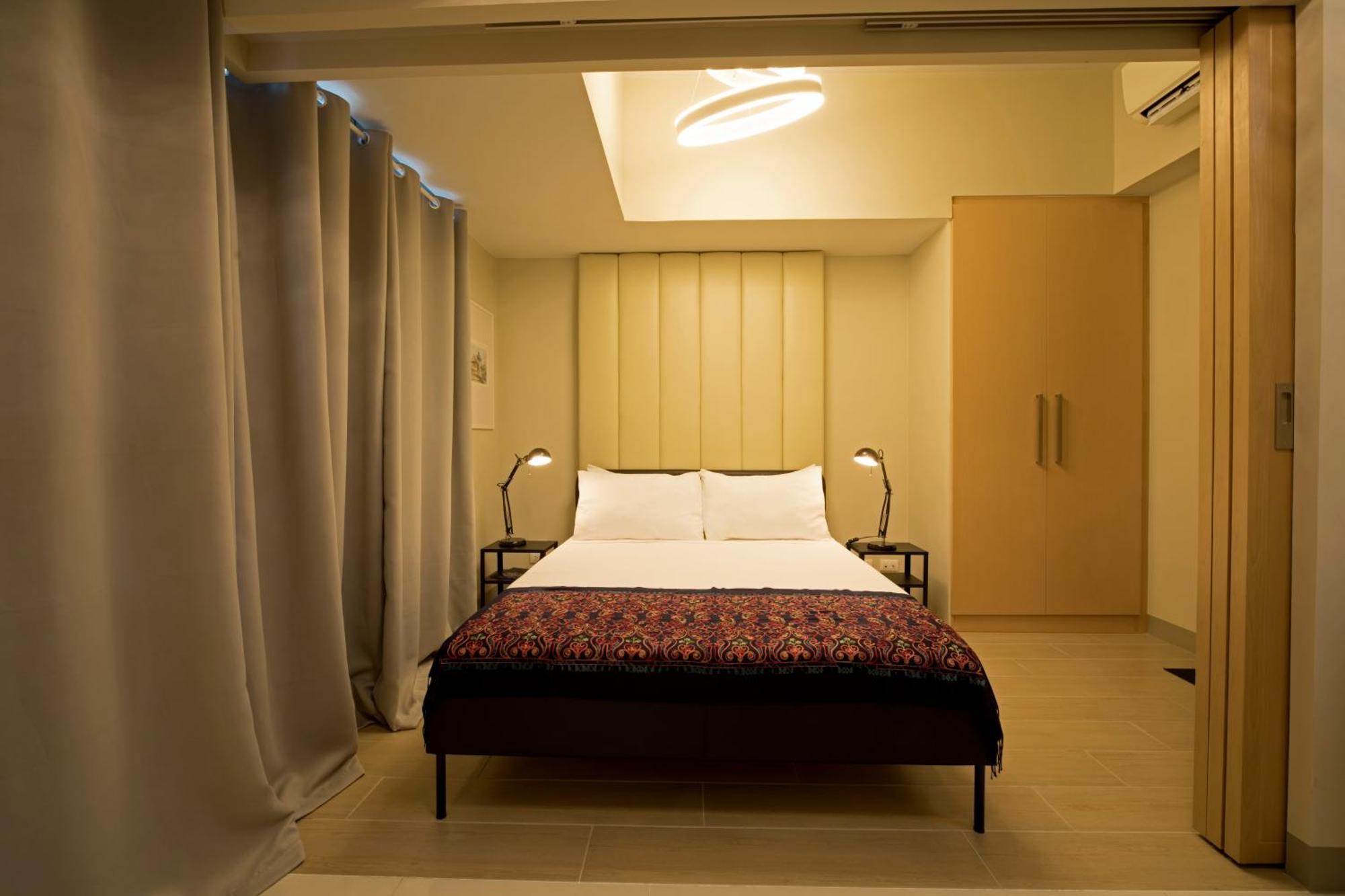 Uptown Parksuites Apartments Tower 2 Bgc By Ph Staycation Manila Ngoại thất bức ảnh