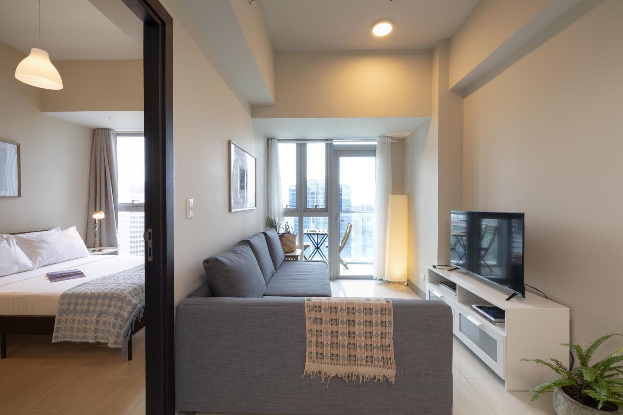 Uptown Parksuites Apartments Tower 2 Bgc By Ph Staycation Manila Ngoại thất bức ảnh